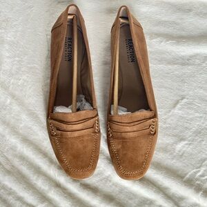 Kenneth Cole Reaction Sweet Trick Camel flat